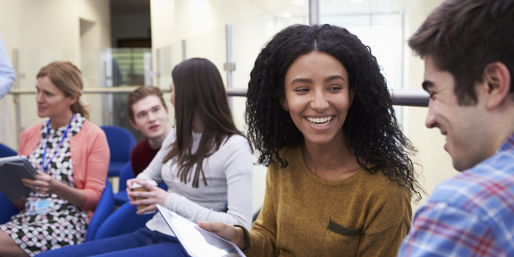 woman-smiling-at-man